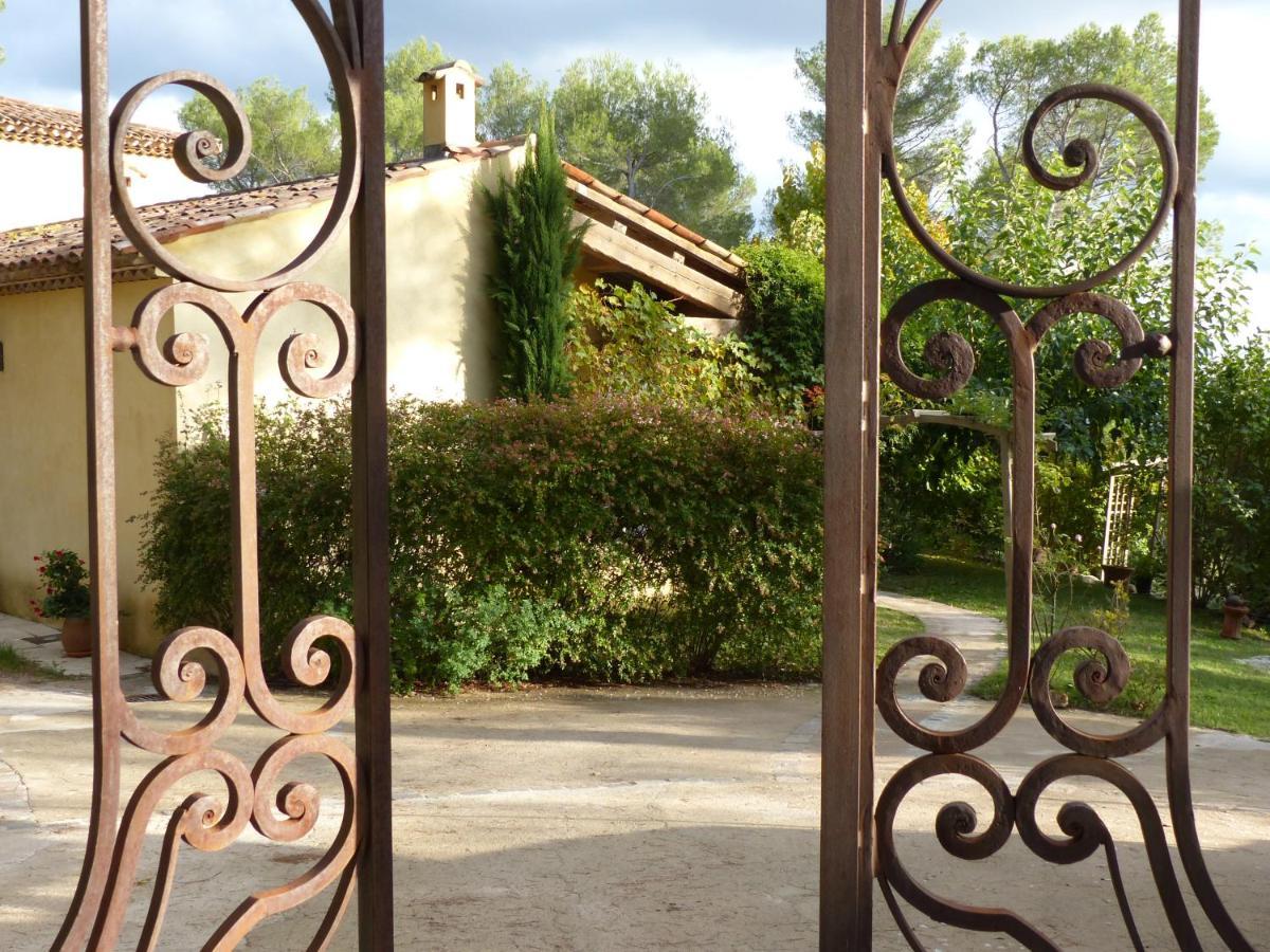 O Tilia D'Azur Bed and Breakfast Roquefort-les-Pins Εξωτερικό φωτογραφία